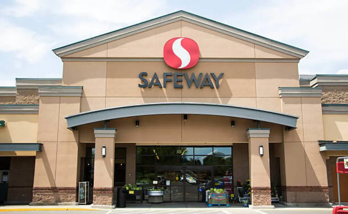 can you get a Money Order at Safeway