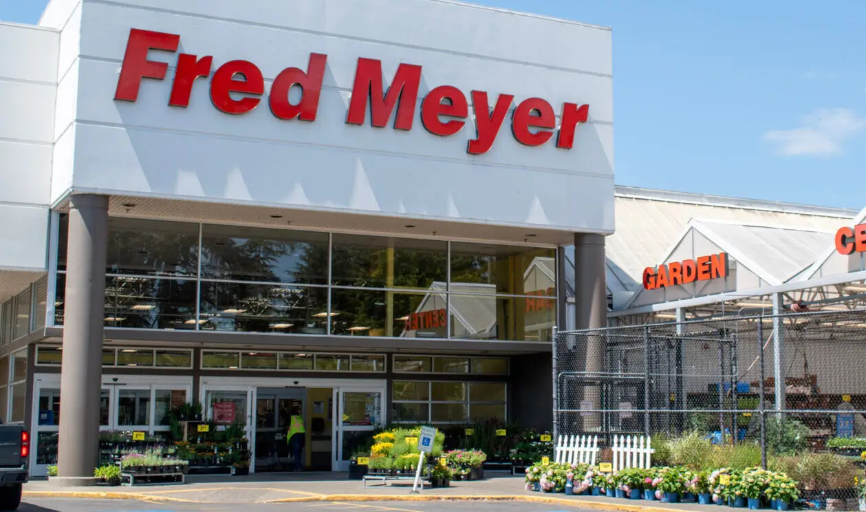 does Fred Meyer do Money Orders